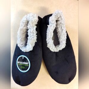 Snoozies Black Slippers with Gray Lining